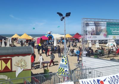 Dromen Voelen Doen Festival het unieke festival aan het Scheveningse strand voor Family & Friends. Bezoek onze activiteiten en foodtrucks